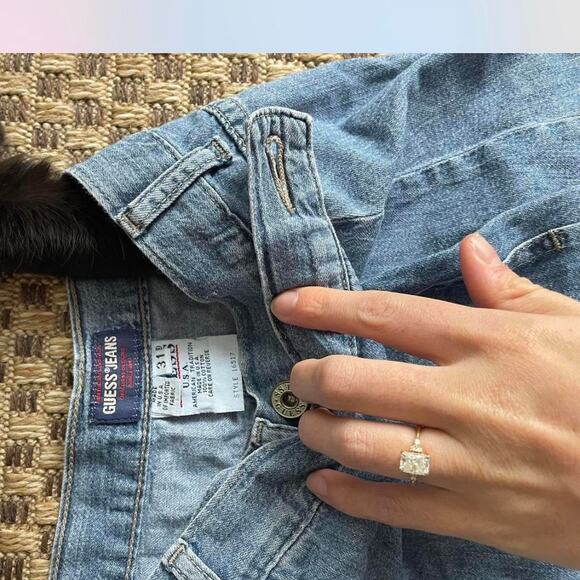 Vintage Guess Denim Skirt – Size 6 - Picture 4 of 5